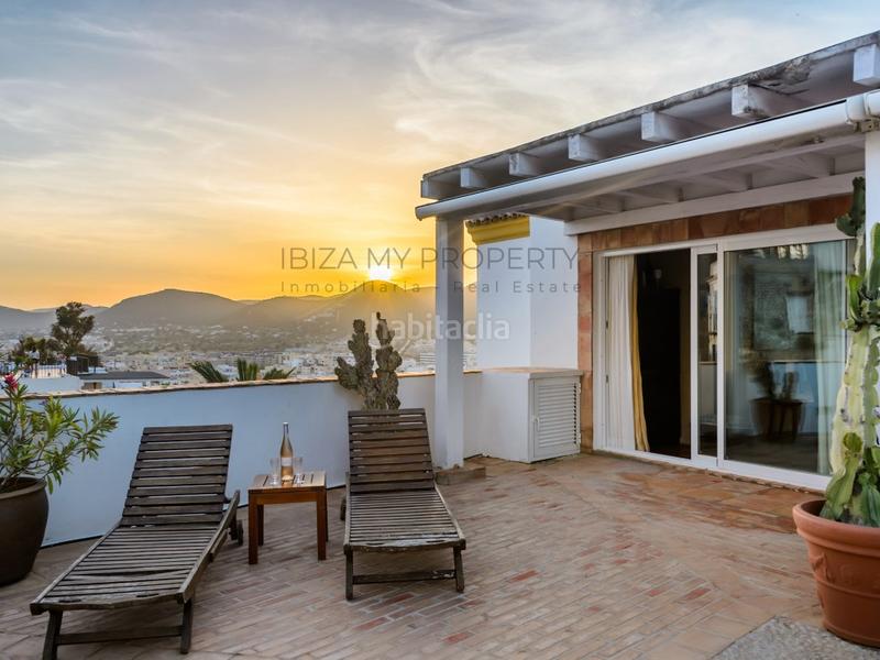 Foto 1bcd6ff5-6792-4ce0-acb7-5bb5053afc53. Ático prestigioso ático dúplex en venta en dalt vila en Ibiza