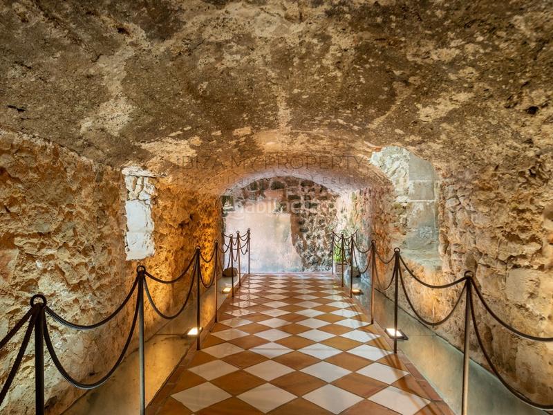 Foto 7ad341b1-077e-4257-bacb-81c1cdbeefba. Ático prestigioso ático dúplex en venta en dalt vila en Ibiza