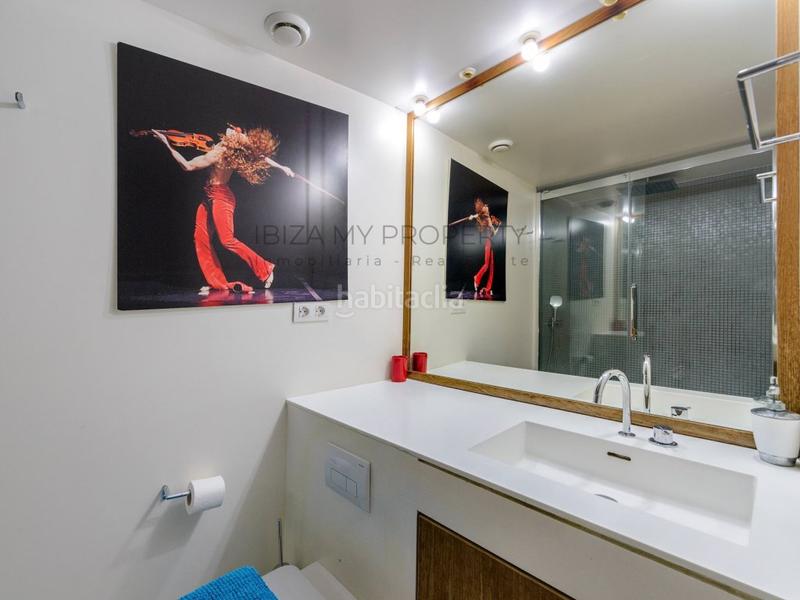 Foto 05fbec2e-44bb-4074-84ec-b3515e87f307. Lloguer apartament amb aparcament piscina a Marina Botafoc-Talamanca Ibiza