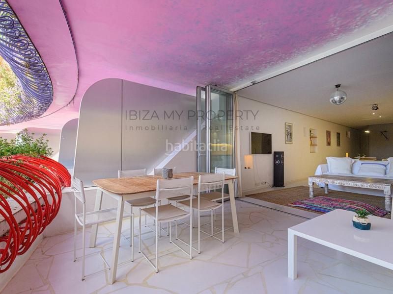 Foto 171c4675-c60e-4b6e-a76b-c53a53f33fa8. Lloguer apartament amb aparcament piscina a Marina Botafoc-Talamanca Ibiza