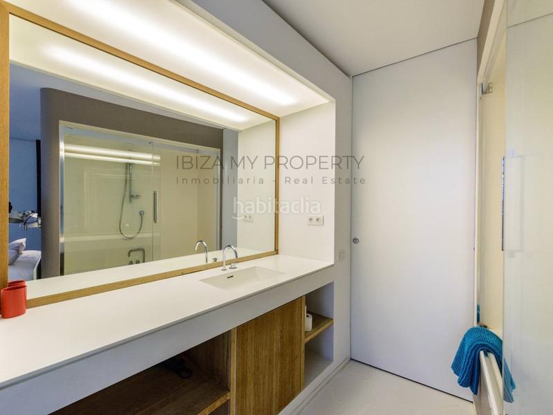 Foto 4f96d3ac-d9e0-4621-b05f-f1c44f86b711. Lloguer apartament amb aparcament piscina a Marina Botafoc-Talamanca Ibiza