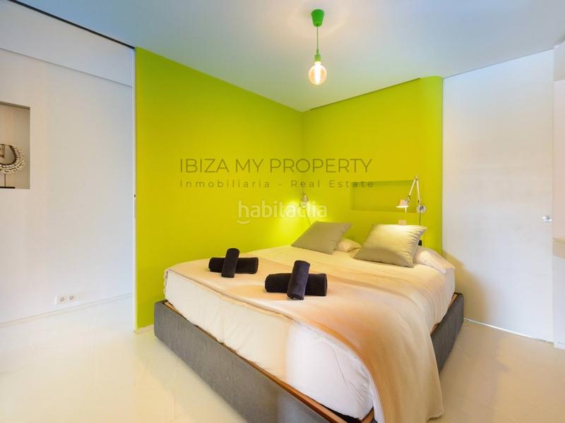 Foto 9cc8d7c3-a930-4d16-af9e-e4c5fa9a8fab. Lloguer apartament amb aparcament piscina a Marina Botafoc-Talamanca Ibiza