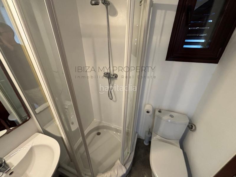Foto b554d57b-cd93-4cc0-9ea5-a772038638b4. Lloguer apartament amb aparcament a Cala Vedella-Cala Tarida Sant Josep de sa Talaia