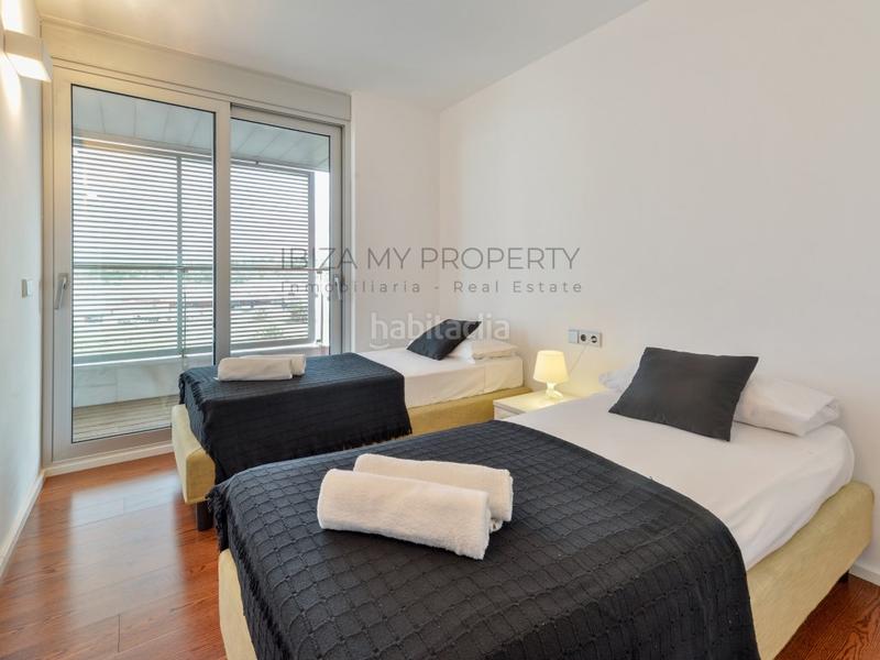 Foto 1db0759f-950d-4948-b90d-81ec9e600bbb. Location appartement avec parking piscine dans Marina Botafoc-Talamanca Ibiza