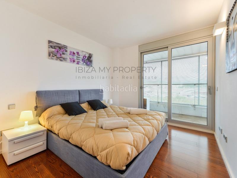 Foto 3e083792-a064-4f0c-be85-411a8a159636. Location appartement avec parking piscine dans Marina Botafoc-Talamanca Ibiza