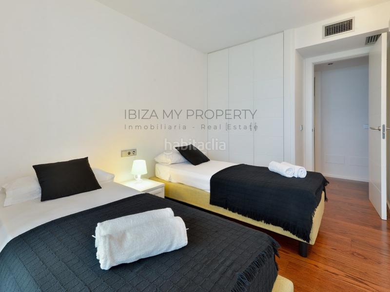 Foto 7049f31d-e635-4d04-8680-b4dc23e79d8d. Location appartement avec parking piscine dans Marina Botafoc-Talamanca Ibiza
