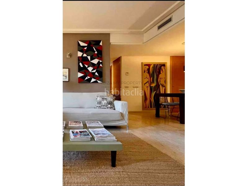 Foto afc73c42-6a62-41e4-9f90-ba6aa310b4f9. Alquiler apartamento exclusivo apartamento en urbanización privada en Santa Eulària