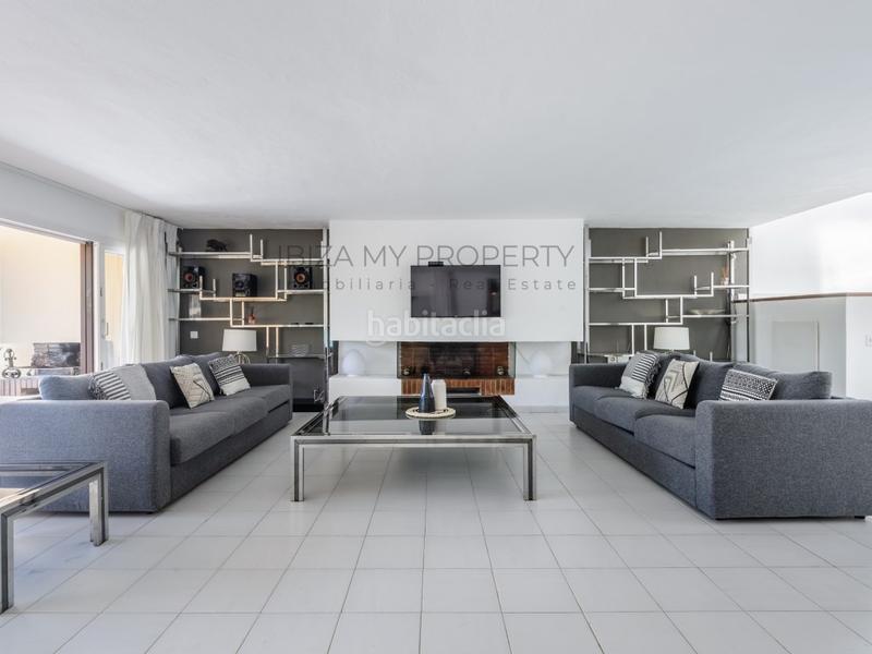 Foto 72aa2029-c135-4983-aae8-cdca9efd2ae0. Alquiler casa adosada adosado urbanización Can Furnet en Santa Eulària