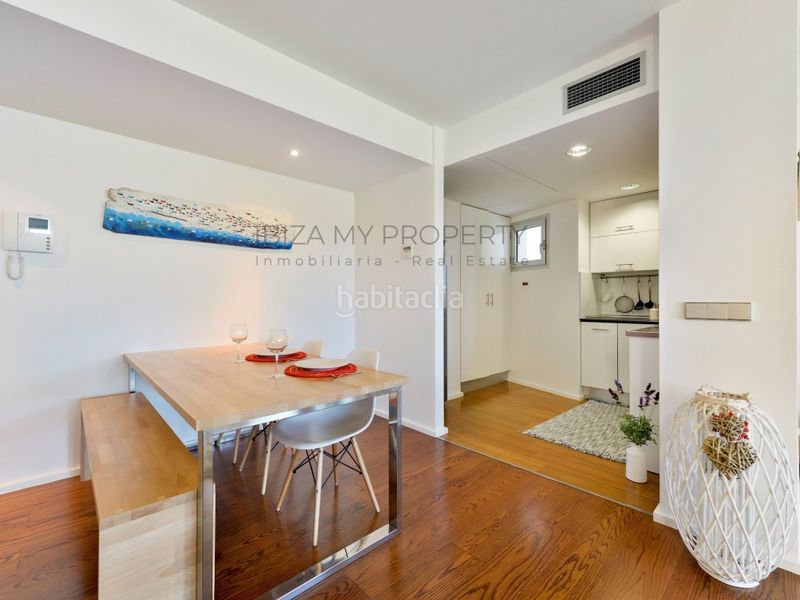 Foto beceb8ae-3b4d-4b07-8a61-84f3aa9fb6c6. Apartament amb aparcament piscina a Marina Botafoc-Talamanca Ibiza