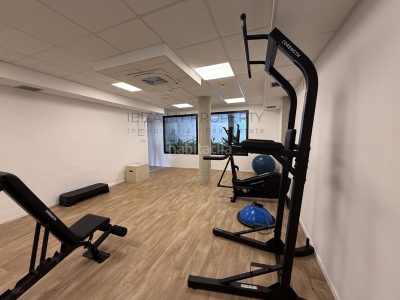 Foto d538ce9d-69ba-4f74-a48f-b98c68e0ee8f. Lloguer apartament amb aparcament piscina a Ses Figueretes - Platja d'en Bossa - Cas Serres Ibiza