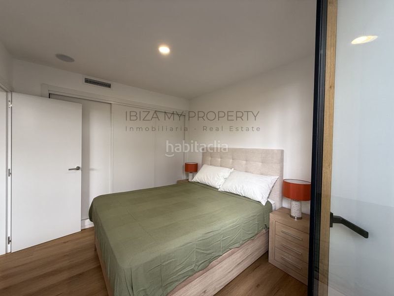Foto f4ba6004-bf8d-40c8-bf4a-08e29e3edfbf. Lloguer apartament amb aparcament piscina a Ses Figueretes - Platja d'en Bossa - Cas Serres Ibiza