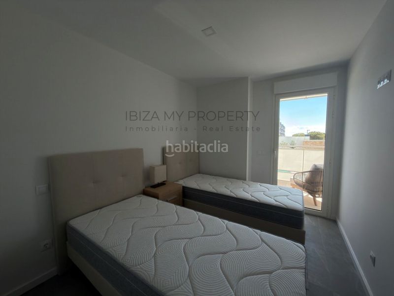 Foto c15ca4ce-d5b3-46e0-bc41-10032a071540. Location appartement avec parking piscine dans Ses Figueretes - Platja d'en Bossa - Cas Serres Ibiza