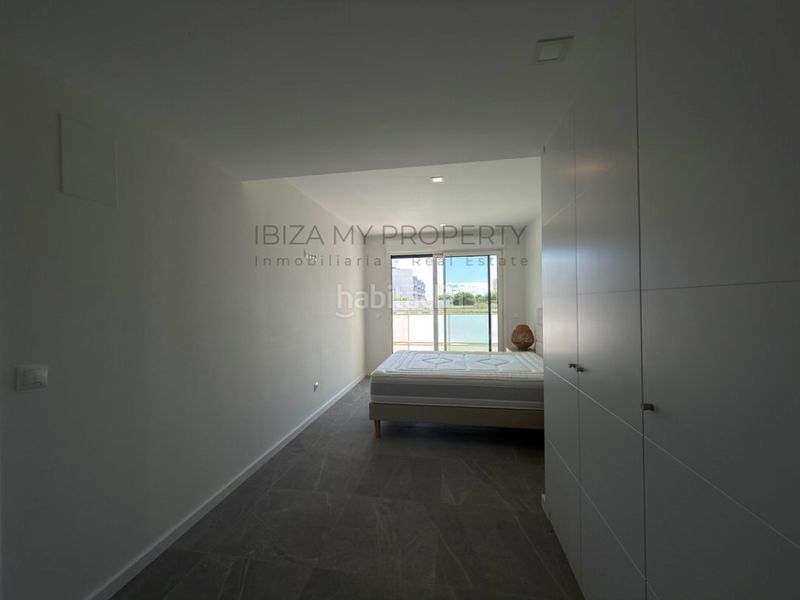 Foto da7d8652-6492-4418-9bf3-bcafc709d3a3. Location appartement avec parking piscine dans Ses Figueretes - Platja d'en Bossa - Cas Serres Ibiza