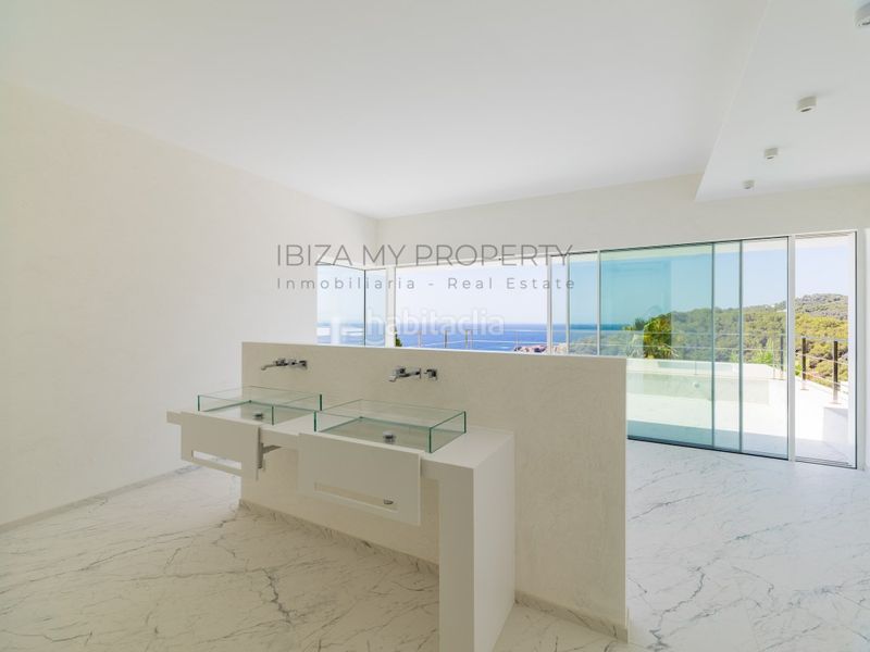 Foto cedf00f7-a84d-4e9b-a483-18ede1aed1f5. Xalet amb aparcament piscina a Roca Llisa Santa Eulària