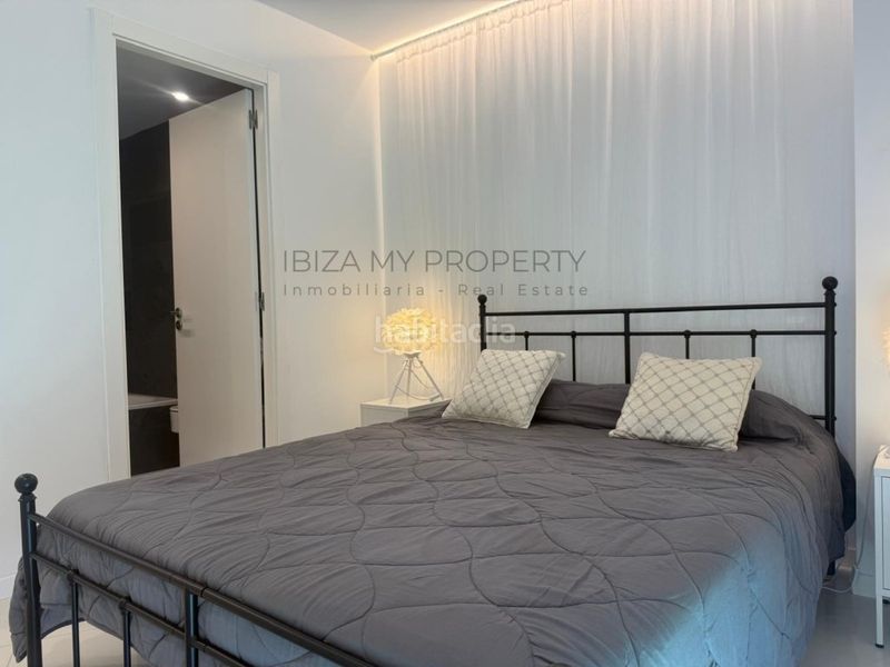 Foto 08a1ffbd-5372-4dd2-9df5-575a6c2ab4ae. Location appartement avec parking dans Ses Figueretes - Platja d'en Bossa - Cas Serres Ibiza
