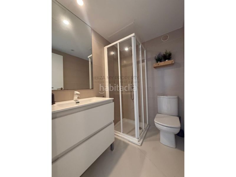 Foto 546923f7-c5dd-443b-9a6c-fdcaea0dde10. Location appartement avec parking dans Ses Figueretes - Platja d'en Bossa - Cas Serres Ibiza