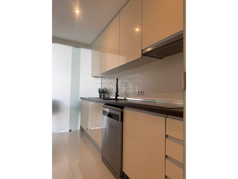 Foto 69701dd6-b2f9-4ed1-a3e3-d2245dbc7d99. Location appartement avec parking dans Ses Figueretes - Platja d'en Bossa - Cas Serres Ibiza