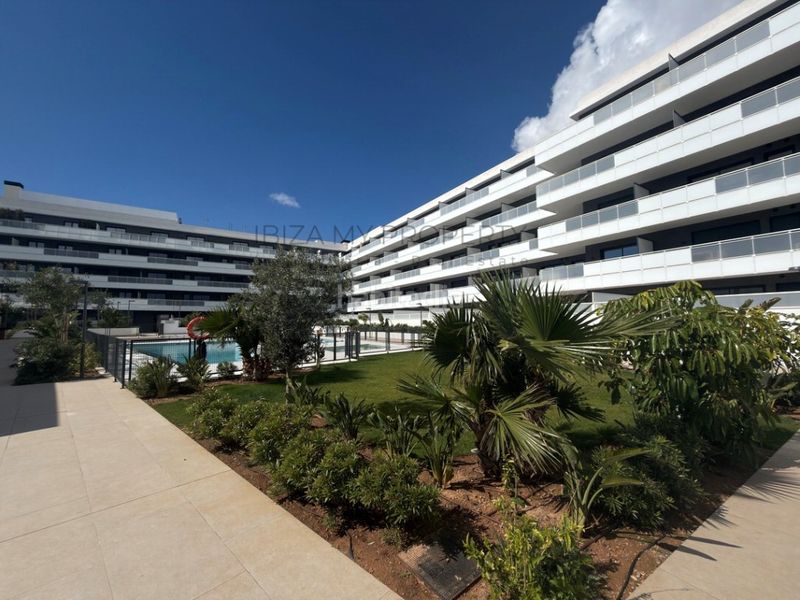 Foto 8a88b30b-eaef-4fe8-a074-2103cc464fa3. Location appartement avec parking dans Ses Figueretes - Platja d'en Bossa - Cas Serres Ibiza