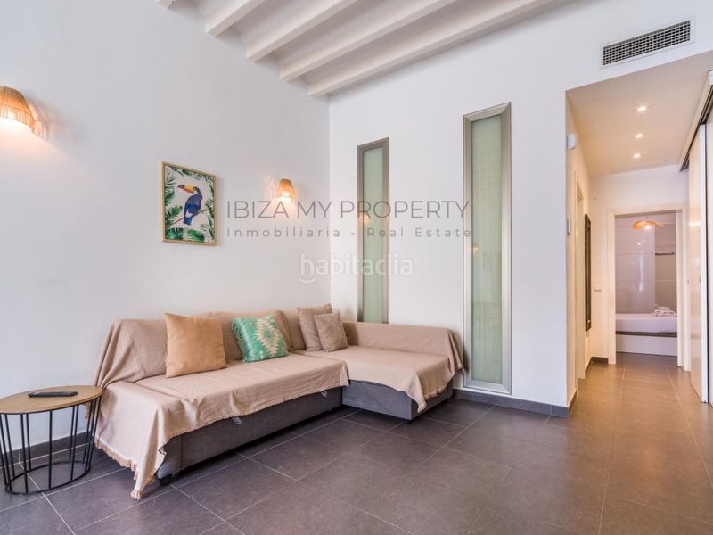 Foto 4e60f7d4-8f9b-451c-8c6d-310a9d2e9864. Apartament a Dalt Vila-La Marina Ibiza