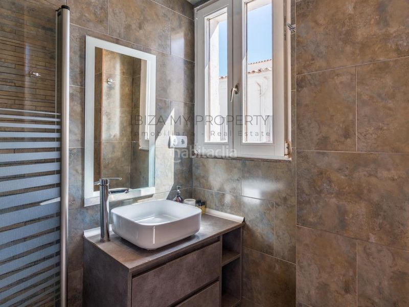 Foto 90cacf0c-d30f-4bc9-b756-9c79ccb9f81b. Apartament a Dalt Vila-La Marina Ibiza