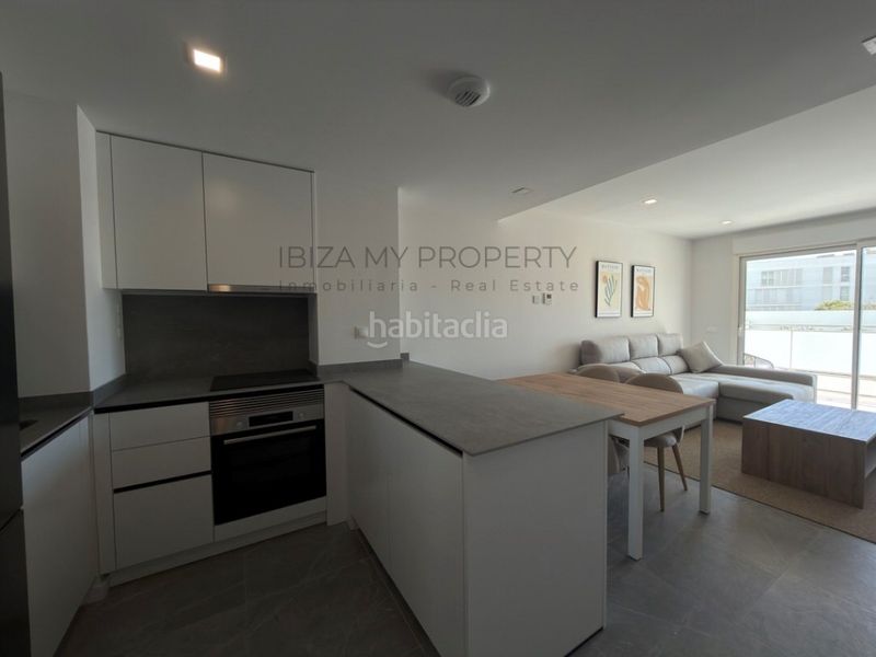 Foto 039d7d97-71e3-4f3a-bc6a-ad9d9ddbafbd. Lloguer apartament amb aparcament piscina a Ses Figueretes - Platja d'en Bossa - Cas Serres Ibiza