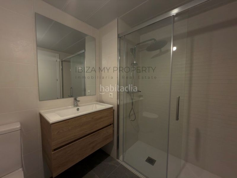 Foto 43c187cb-04ae-4dbe-9e19-1a0fa61c49e0. Lloguer apartament amb aparcament piscina a Ses Figueretes - Platja d'en Bossa - Cas Serres Ibiza