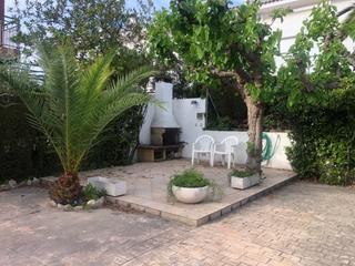 Apartament  Cam del prat. Apartamento planta baja en la playa