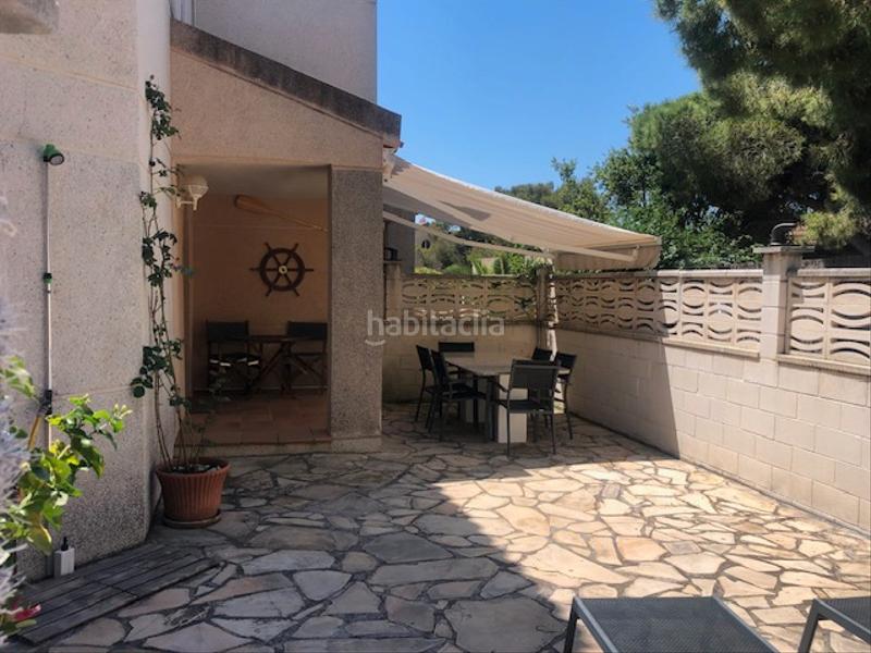 Foto 7bd8e30b-c723-4780-8337-0ef795d55dd4. Casa adossada amb xemeneia aparcament piscina a Altafulla