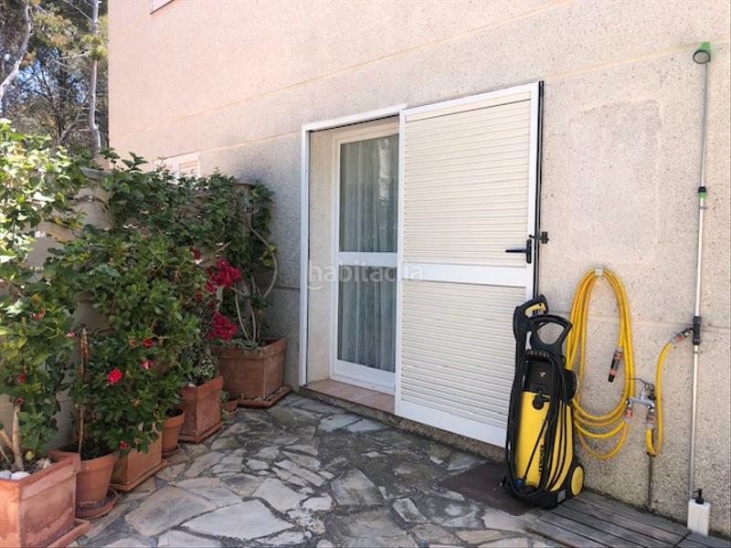 Foto f122f0f5-bcf1-47c9-983c-882ac223937b. Casa adossada amb xemeneia aparcament piscina a Altafulla