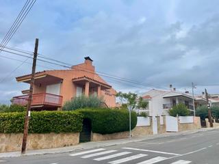 Appartement  Carrer pons d' icart. Apartamento - altafulla playa
