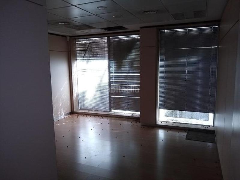 Foto 90d1468f-ede3-4e5e-a976-647620d8758d. Local commercial dans calle toledo 5 dans San Isidro Getafe