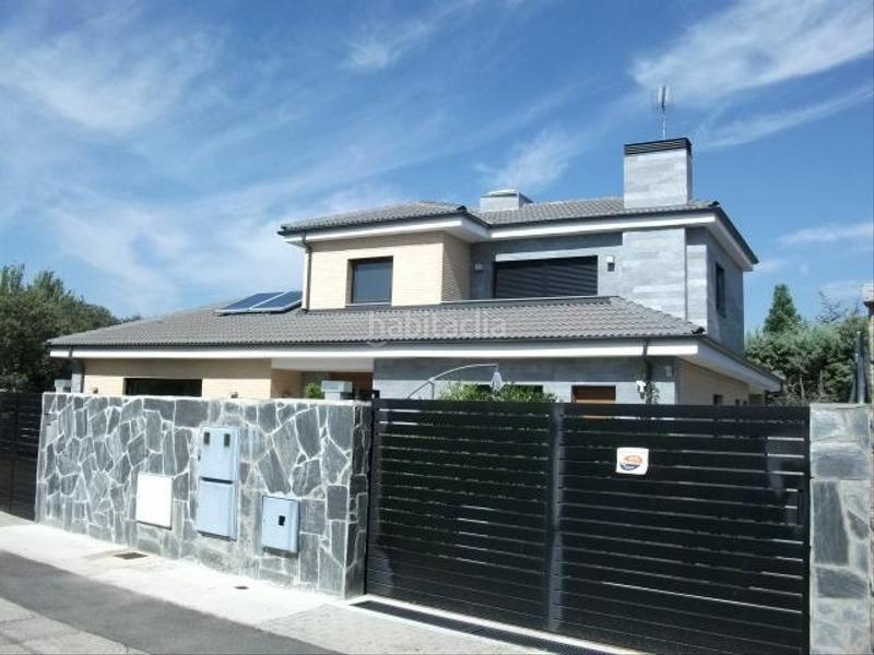 Foto daa3e304-aacc-48b1-87e8-891c3955f960. Chalet en calle calle de las encinas 20 se vende chalet independiente en cl de las encinas n 20 madrid en Alpedrete
