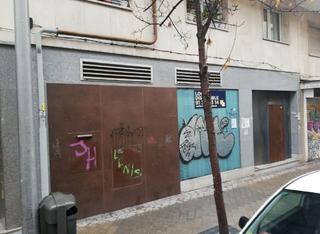 Location Local commercial à Calle maria de guzman 49