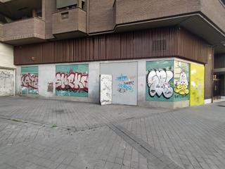 Lloguer Local Comercial a Calle julian romea 3
