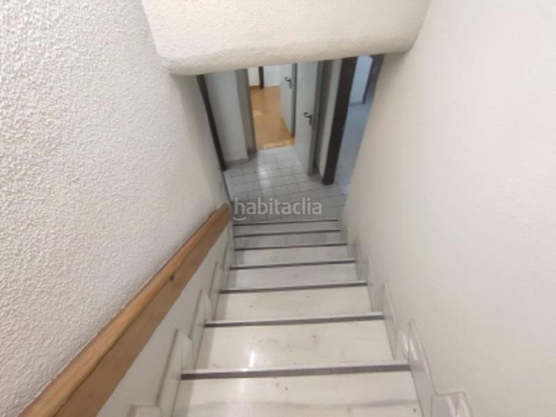 Foto 6ebeaa1a-7c05-44cf-80f0-cf2f864bd7f2. Local commercial dans constitucion 5 dans San Isidro Getafe