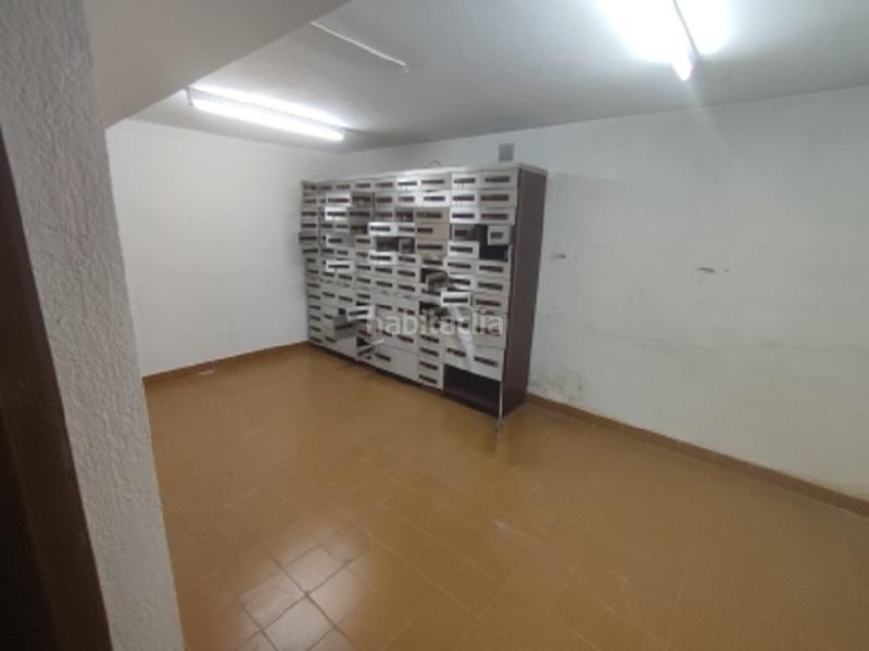 Foto b71f6957-72ad-4478-81bd-0215698d4927. Local commercial dans constitucion 5 dans San Isidro Getafe