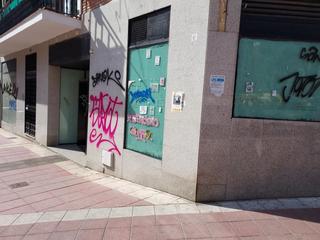 Business premise in Calle perpetuo socorro 22. Local en venta en zona centro