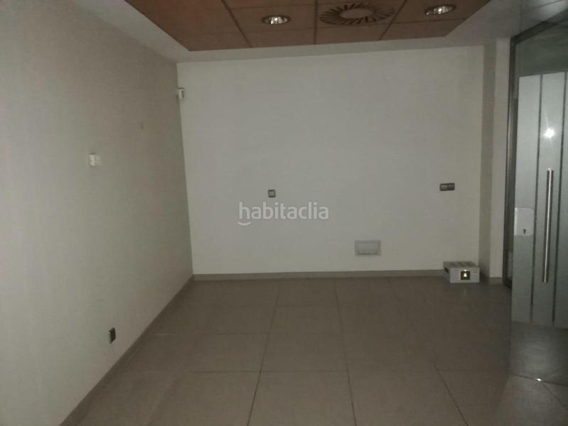 Foto 2a1060c0-9b32-4c10-a260-15433b66bc5d. Locale commerciale in yebenes 82 in Aluche Madrid