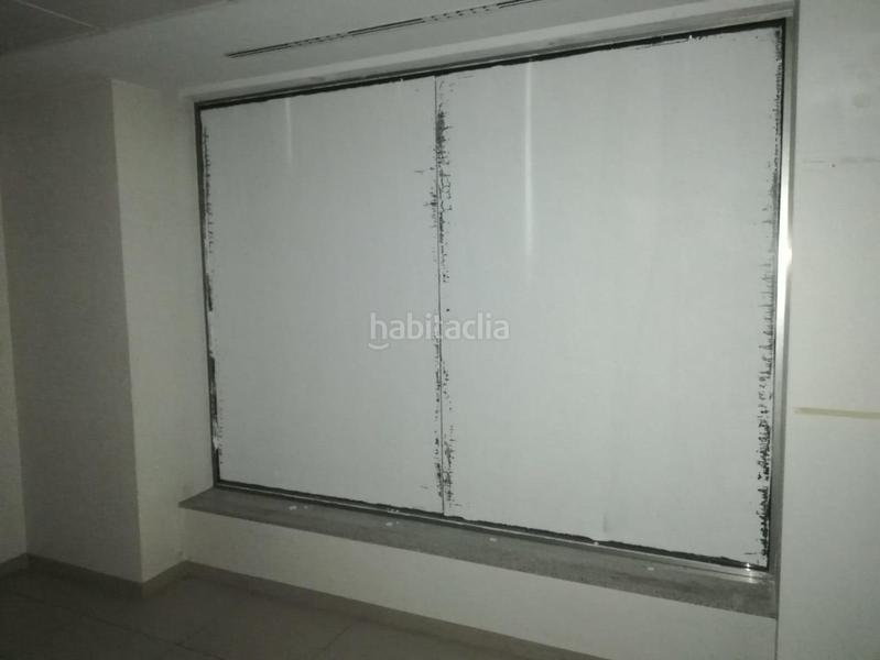 Foto f501e1a8-c39e-40e5-85ac-f133d9bbac23. Locale commerciale in yebenes 82 in Aluche Madrid