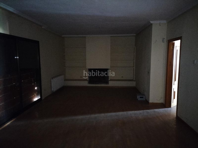 Foto eea9dae8-69a3-45ea-aa9c-1cdc68c7de66. Casa adosada en araucarias 2 se vende magnifico adosado en cl araucaria nº 2 madrid en Galapagar