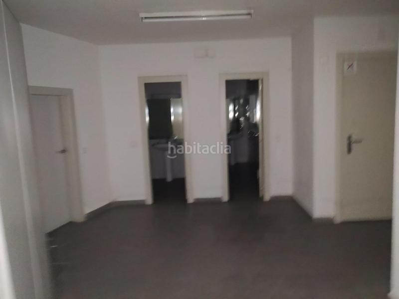Foto 0e032fc4-bc1b-42da-93fc-c22ef3c48953. Local comercial a calle camino viejo de leganes 49 a Madrid