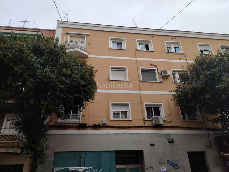 Foto 4d76e4d3-b019-41eb-86bf-4f27fb046634. Local comercial a calle camino viejo de leganes 49 a Madrid