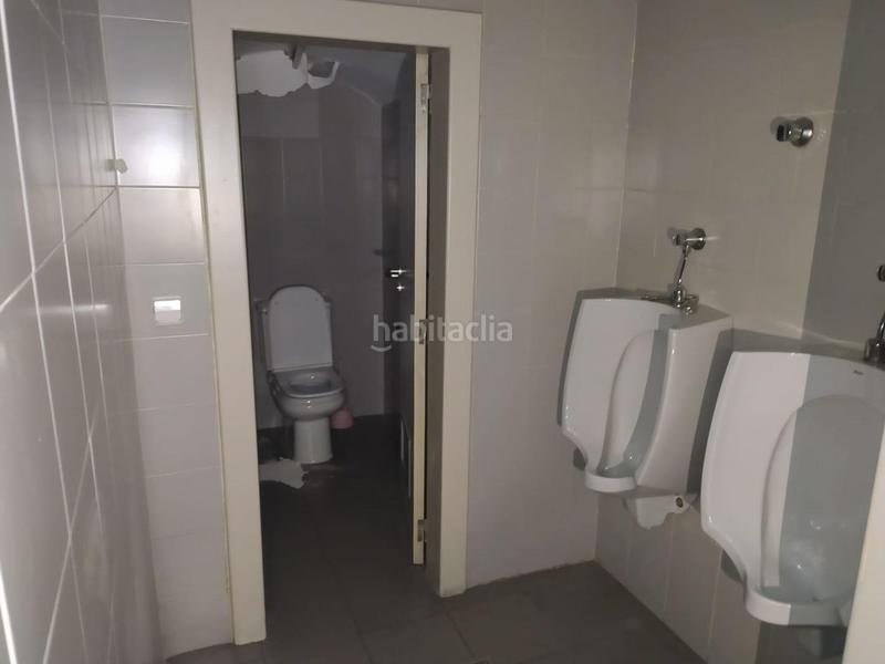 Foto 63cc0414-ea8c-4fec-8e2c-18eea474c776. Local comercial a calle camino viejo de leganes 49 a Madrid