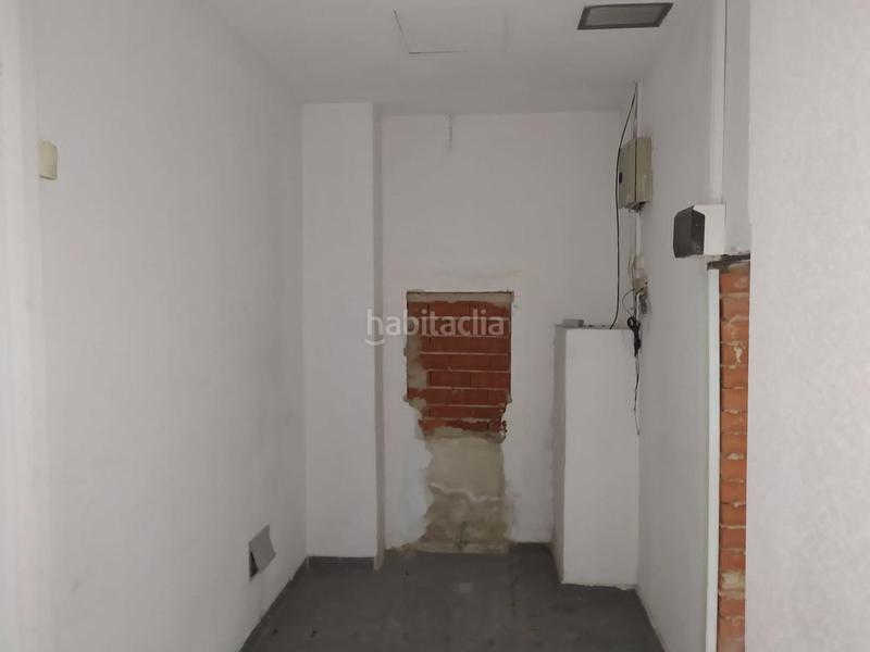 Foto a206f9d6-8711-4b15-a1e0-9f24539bfec8. Local comercial a calle camino viejo de leganes 49 a Madrid