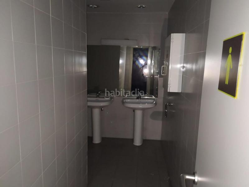 Foto 6f97265c-3eaf-46fa-8caf-4222a48ecc69. Locale commerciale in calle camino viejo de leganes 49 in Madrid