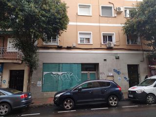 Gesch�ftsraum en Calle camino viejo de leganes 49. Se vende local en rentabilidad calle camino viejo de leganes