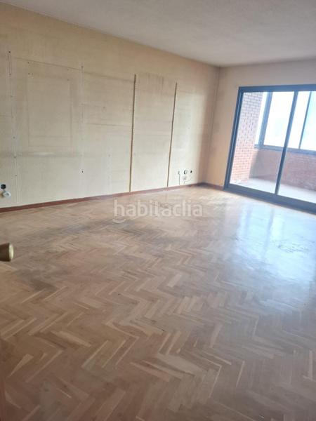 Foto 087060da-f44d-4887-ba50-60c8c8790c5a. Piso en avenida de pío xii 97 en Castilla Madrid