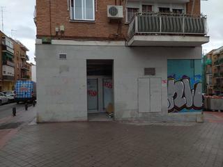 Local Comercial a Calle Fortuna 23