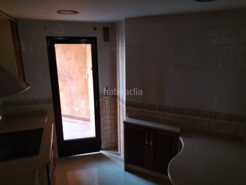 Foto 50370553-d8d5-4d38-b846-91a3b4e672eb. Pis amb aparcament piscina a Orcasitas Madrid