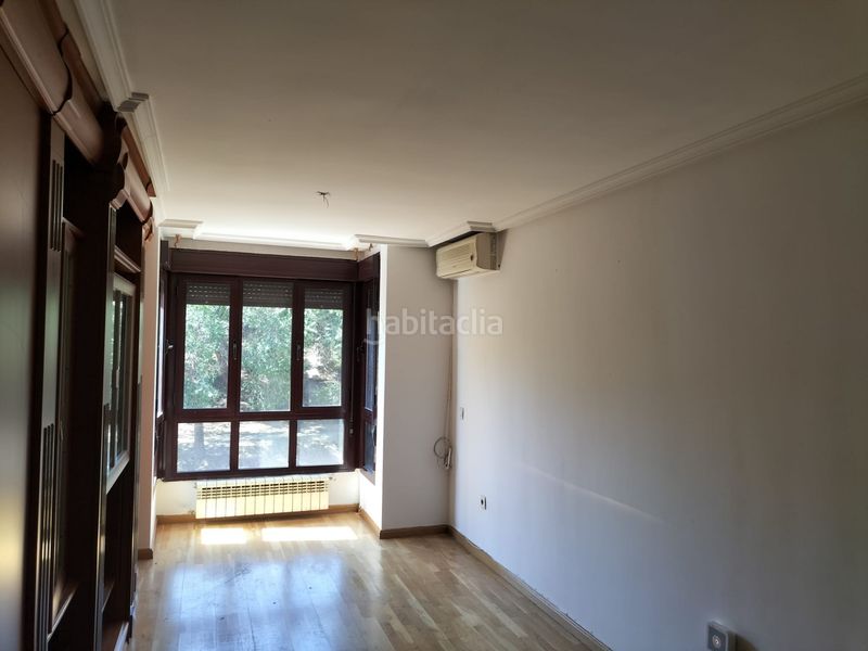 Foto c82bf5e7-6504-4895-95e6-6b028ee4a19d. Pis amb aparcament piscina a Orcasitas Madrid
